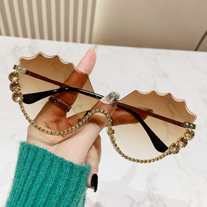 Fashion Luxury Brand Design Diamond Wave Rimless Women Sunglasses Hip Hop Eyewear Outdoor Glasses Unisex Shades Glasses UV400