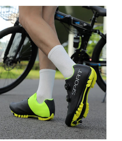 Scarpe da ciclismo ultraleggere, traspiranti e leggere, suole rigide compatibili SPD per allenamento e competizioni su bici da strada e mountain bike