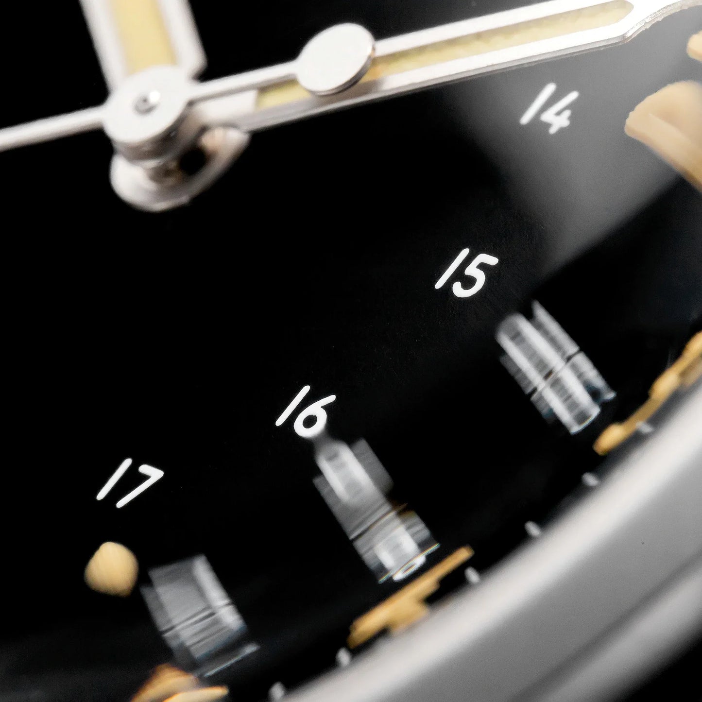 THORN Retro Military Watch 36mm Made of NH35A Movement SHY-043 Sport Watch Unisex Men's and Women's Luxury