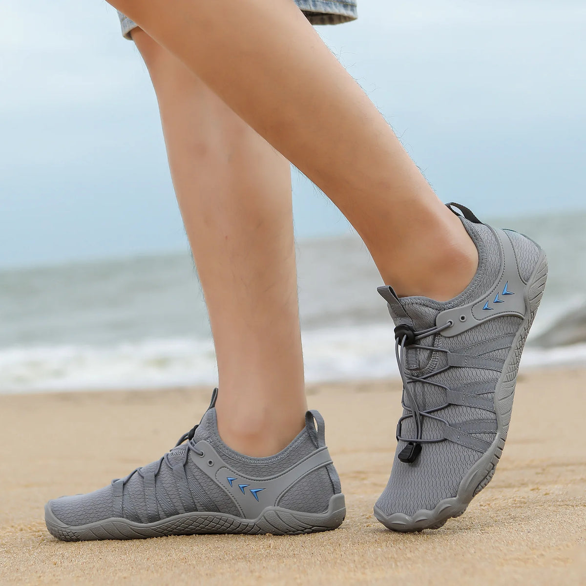 2026 Outdoor Fashion Stylish Men's Travel Hiking Shoe Mesh Lightweight Breathable Sneakers Non-slip Wear-resistant Running Shoes
